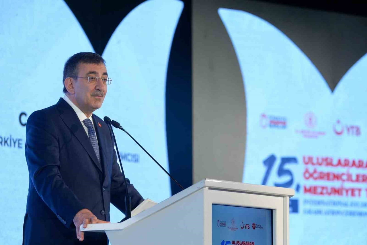 CUMHURBAŞKANI YARDIMCISI CEVDET YILMAZ.