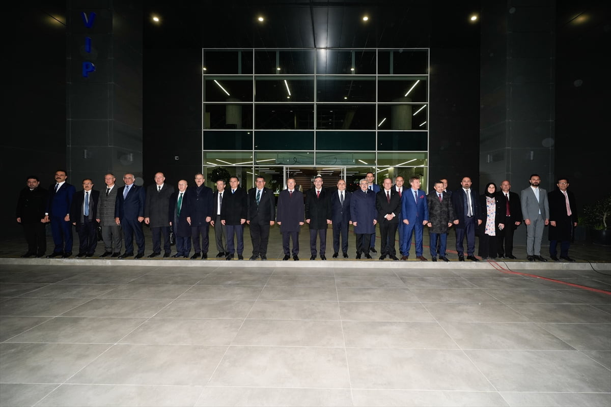 Cumhurbaşkanı Yardımcısı Cevdet Yılmaz, çeşitli temaslarda bulunmak üzere KKTC’ye geldi....