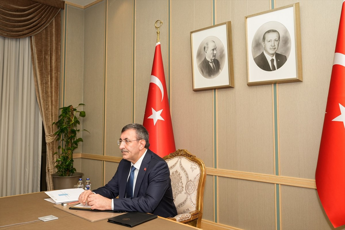 Cumhurbaşkanı Yardımcısı Cevdet Yılmaz, Cumhurbaşkanı Recep Tayyip Erdoğan'ı temsilen Gönüllüler...