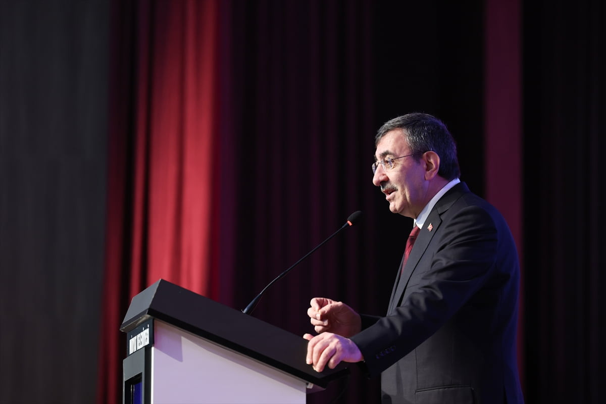 Cumhurbaşkanı Yardımcısı Cevdet Yılmaz, Mardin'in Midyat ilçesinde yapımı tamamlanan yatırımların...