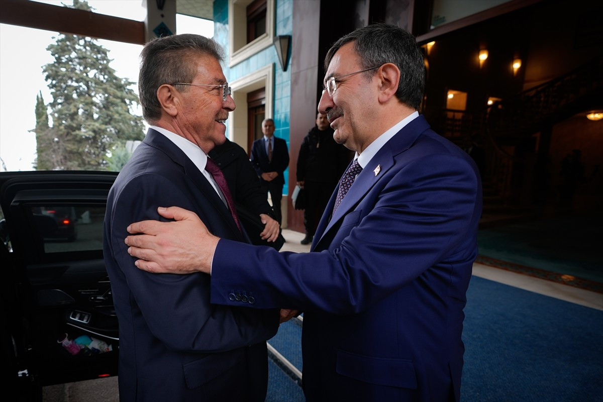 Cumhurbaşkanı Yardımcısı Cevdet Yılmaz (sağda) ve KKTC Başbakanı Ünal Üstel (solda), Cumhurbaşkanı...