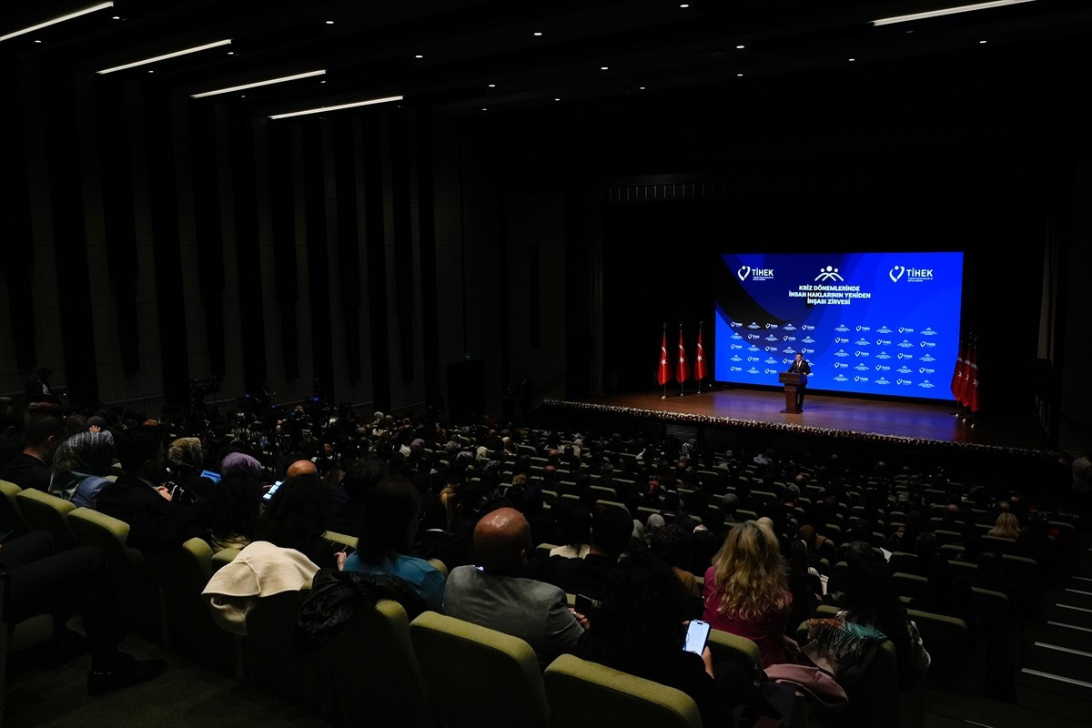 Cumhurbaşkanı Yardımcısı Cevdet Yılmaz, Türkiye İnsan Hakları ve Eşitlik Kurumu (TİHEK) tarafından...
