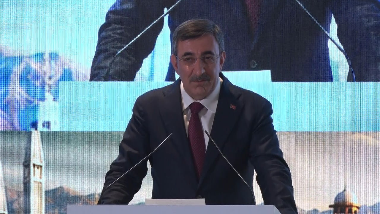 CUMHURBAŞKANI YARDIMCISI CEVDET YILMAZ, TÜRKİYE - PAKİSTAN İŞ VE YATIRIM FORUMU'NDA KONUŞTU
