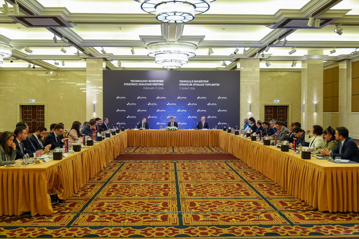 Cumhurbaşkanı Yardımcısı Cevdet Yılmaz, Yapay Zeka Politikaları Derneği (AIPA) tarafından...