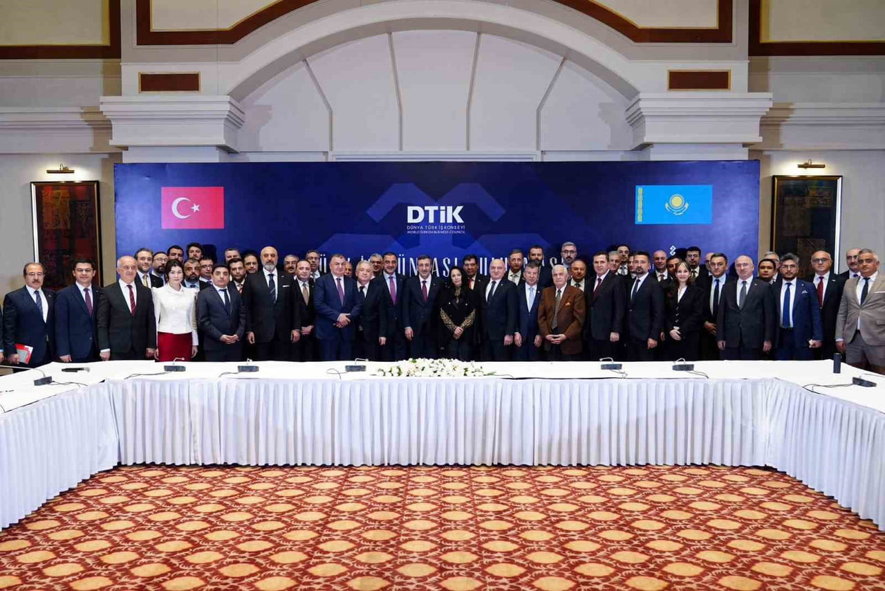 CUMHURBAŞKANI YARDIMCISI YILMAZ: "ORTAK HAREKET KABİLİYETİ YÜKSEK BİR TÜRK İŞ EKOSİSTEMİ İNŞA...