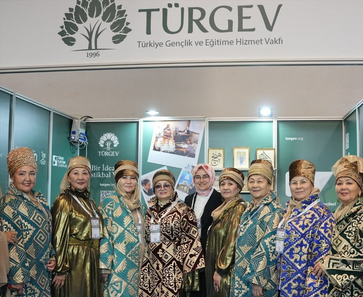 Cumhurbaşkanlığı himayelerinde, İslam İşbirliği Teşkilatı'nın (İİT) ilgili kuruluşu İslam Ülkeleri...