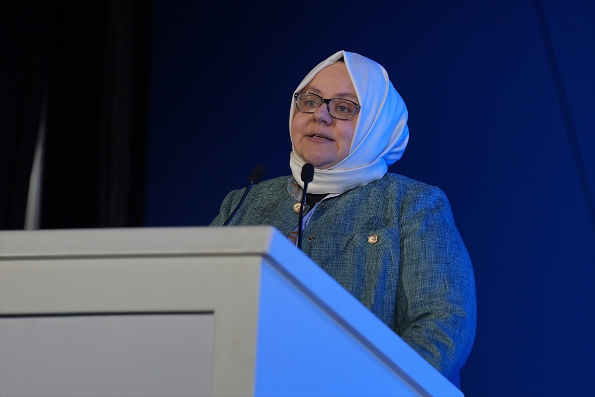 Cumhurbaşkanlığı himayelerinde, İslam İşbirliği Teşkilatının (İİT) ilgili kuruluşu İslam Ülkeleri...