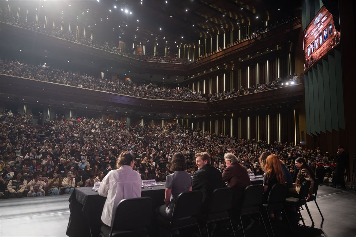 Cumhurbaşkanlığı Külliyesi'nde düzenlenen "Külliye'de Ramazan" etkinlikleri kapsamında, "Taşacak...