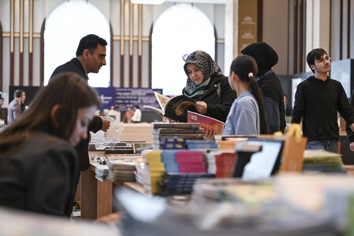 Cumhurbaşkanlığı Külliyesi'nde düzenlenen "Külliyede Ramazan" etkinlikleri ikinci gününde aile ve...