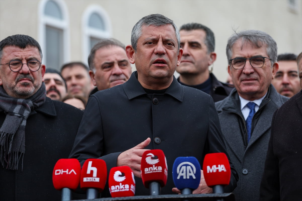 Cumhuriyet Halk Partisi (CHP) Genel Başkanı Özgür Özel, Doğanşehir ilçesine bağlı Erkenek...