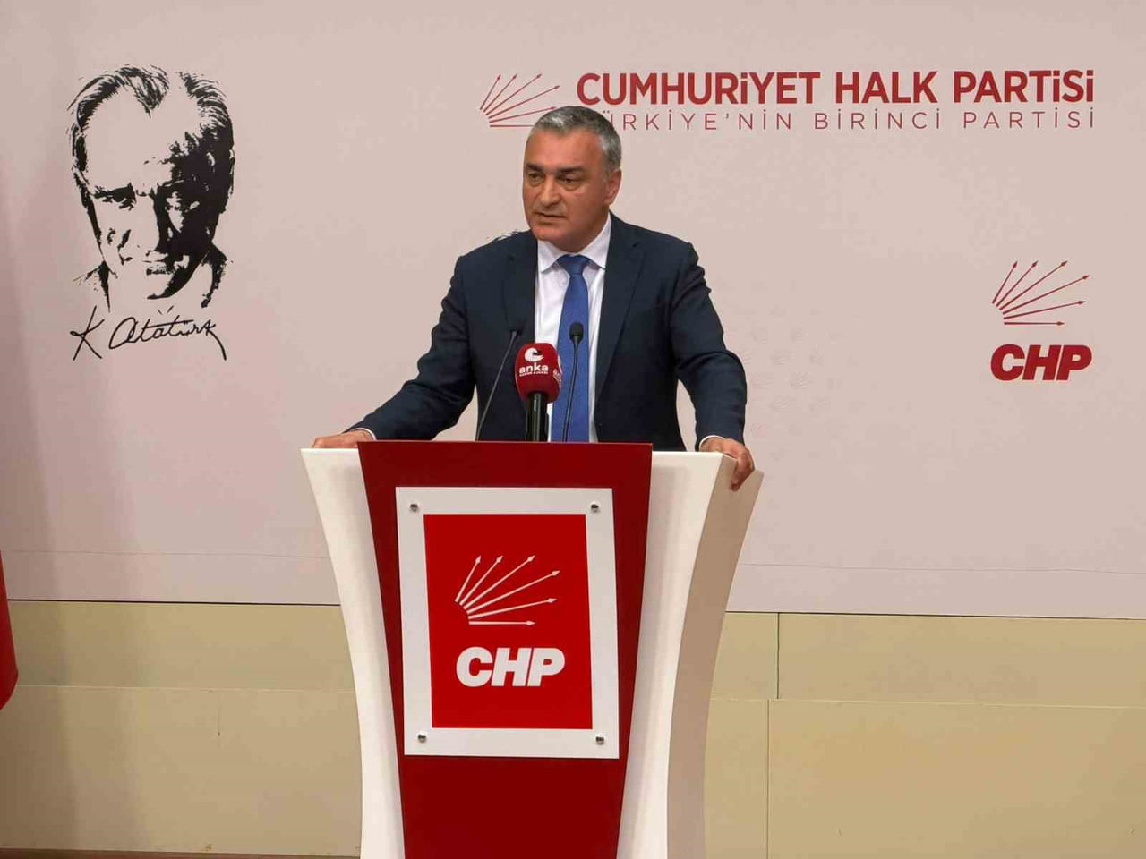 CUMHURİYET HALK PARTİSİ’NDE (CHP) MUTLAK BUTLANIN ARDINDAN YENİ MERKEZ YÜRÜTME KURULU (MYK)...