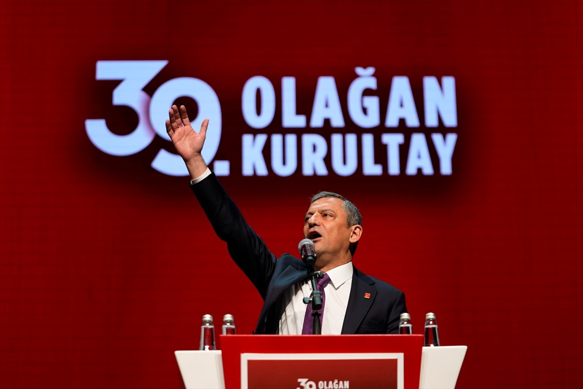 Cumhuriyet Halk Partisinin (CHP), Ankara Spor Salonu'nda düzenlenen 39. Olağan Kurultayı, ikinci...