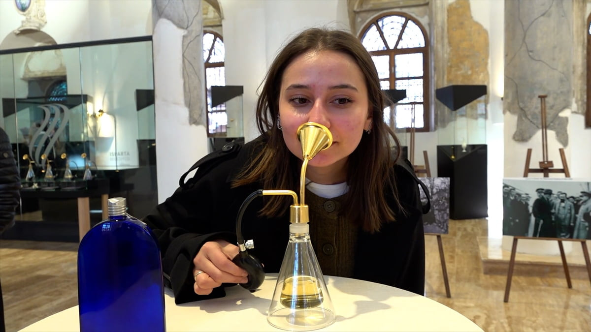 Cumhuriyet'in kurucusu Büyük Önder Mustafa Kemal Atatürk'ün sevdiği kokular, Isparta'daki müzede...