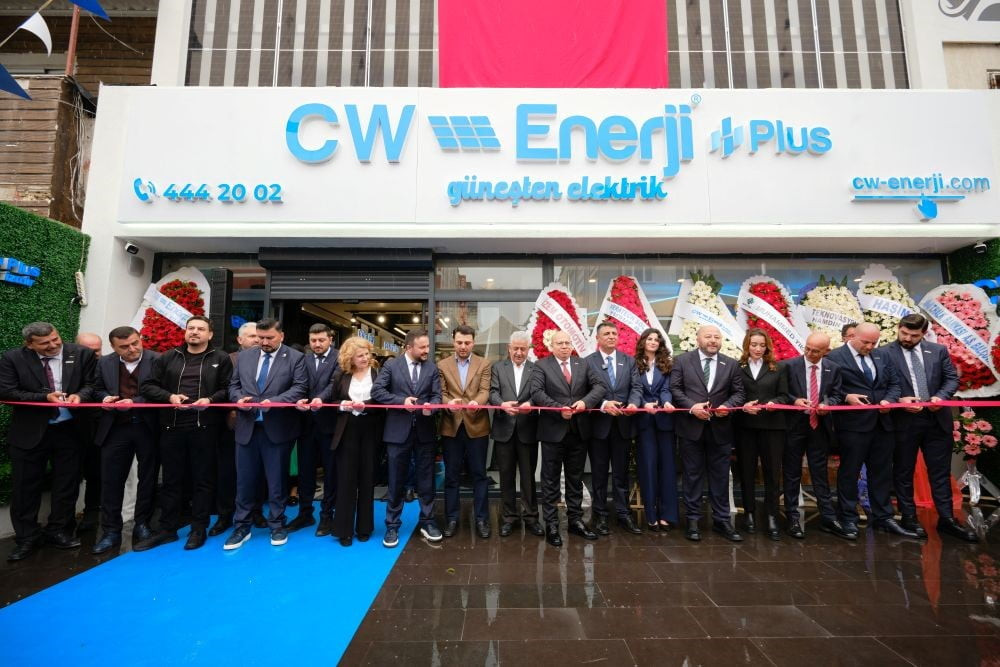 CW ENERJİ İZMİR PLUS BAYİ DÜZENLENEN TÖRENLE HİZMETE AÇILDI.