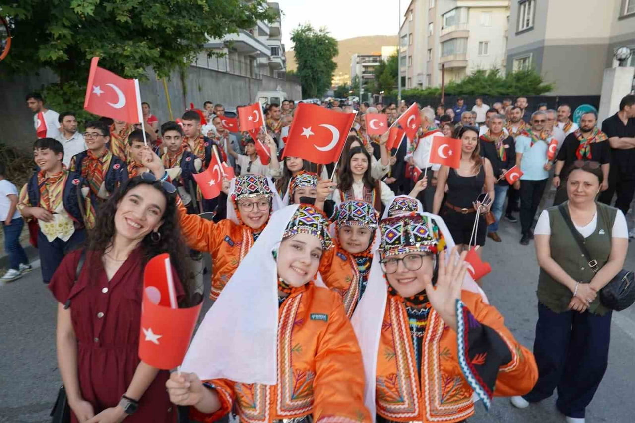 DAĞDER NİLÜFER ŞUBESİ TARAFINDAN BURSA’NIN FETHİNİN 700. YILI ETKİNLİKLERİ KAPSAMINDA DÜZENLENEN...
