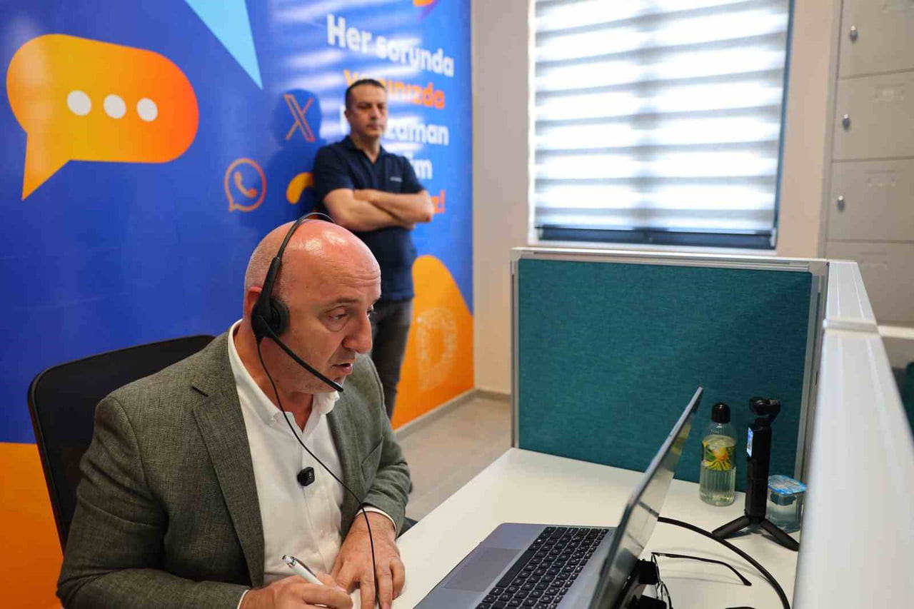 DARICA'DA VATANDAŞLARLA BELEDİYE ARASINDAKİ İLETİŞİMİ HIZLANDIRMAK VE TALEPLERE DAHA ETKİN ÇÖZÜM...