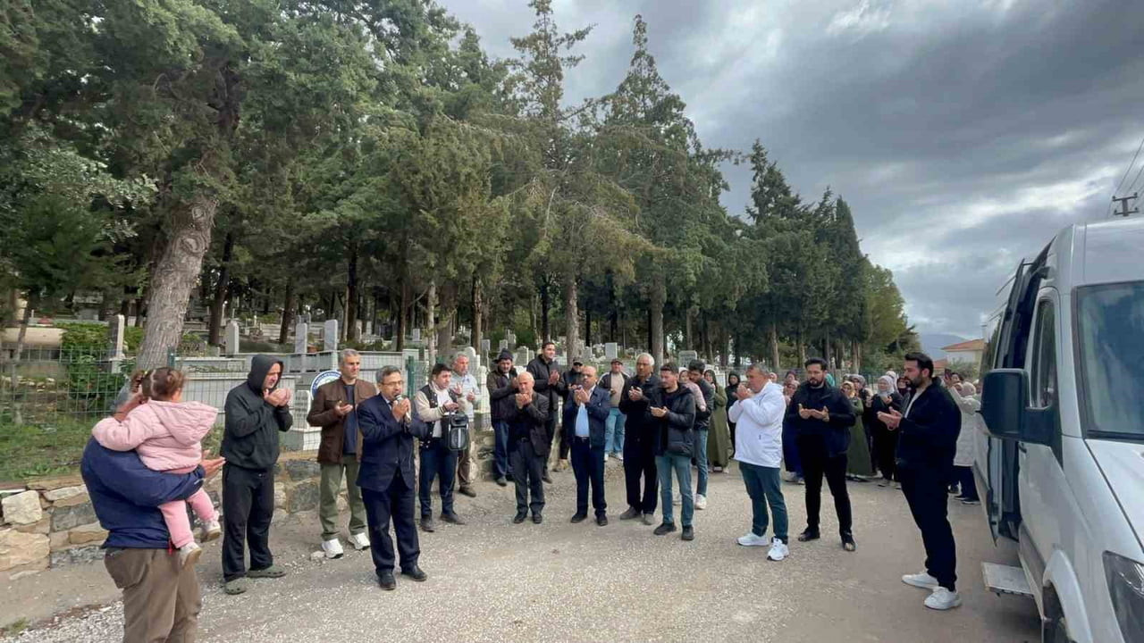 DATÇA’DA UMRECİLER DUALARLA UĞURLANDI