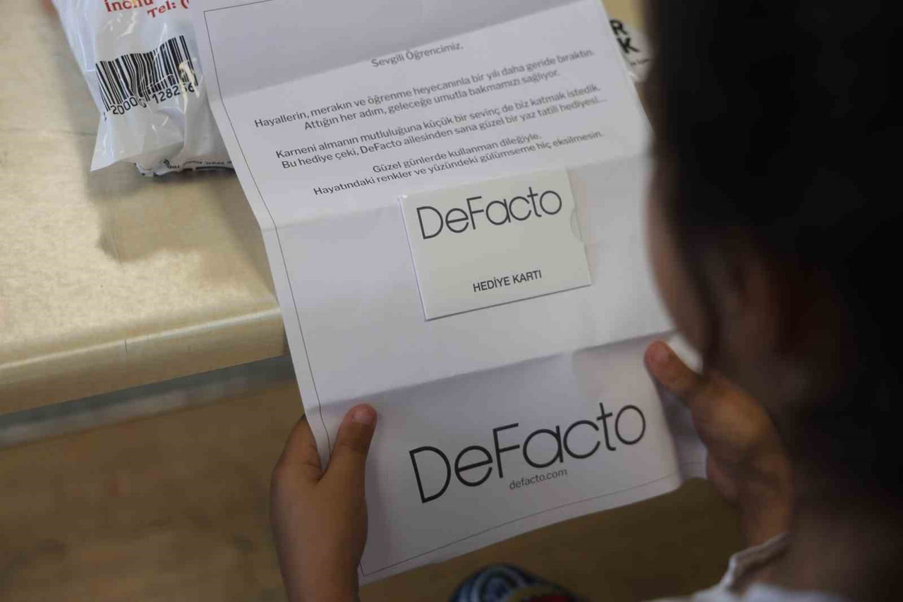 DEFACTO, BAHÇEŞEHİR KOLEJİ VE TOPLUM GÖNÜLLÜLERİ VAKFI İŞ BİRLİĞİYLE HAYATA GEÇİRİLEN "BU...