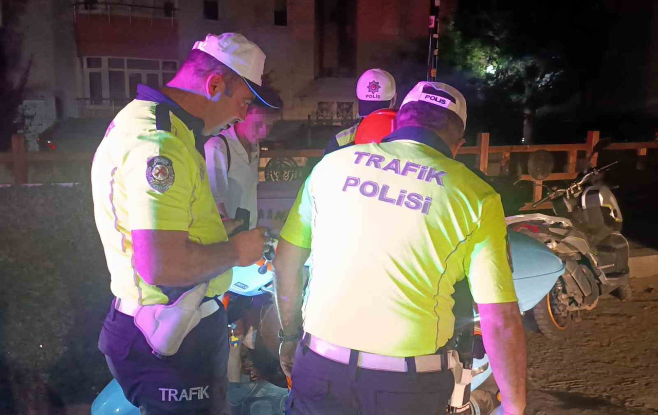 DEĞİRMENALTI KUMSALI VE ÇEVRESİNDE GERÇEKLEŞTİRİLEN "HUZUR" UYGULAMASI YAPILDI