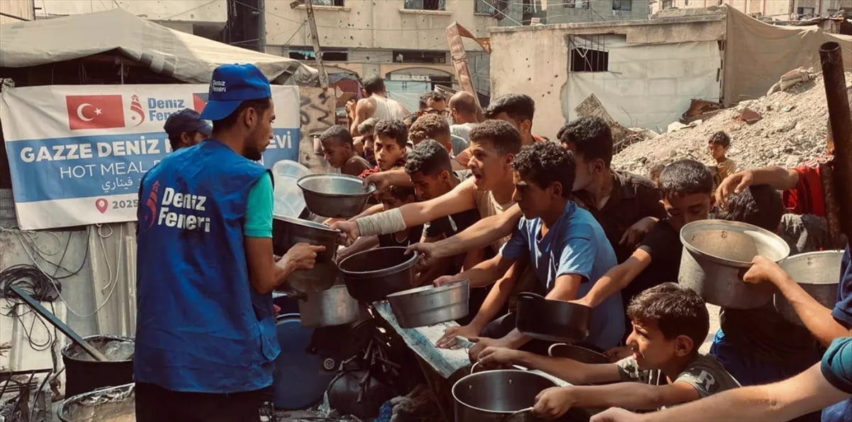 Deniz Feneri Derneği, ramazan ayında Gazze başta olmak üzere savaş, yoksulluk ve göç nedeniyle zor...
