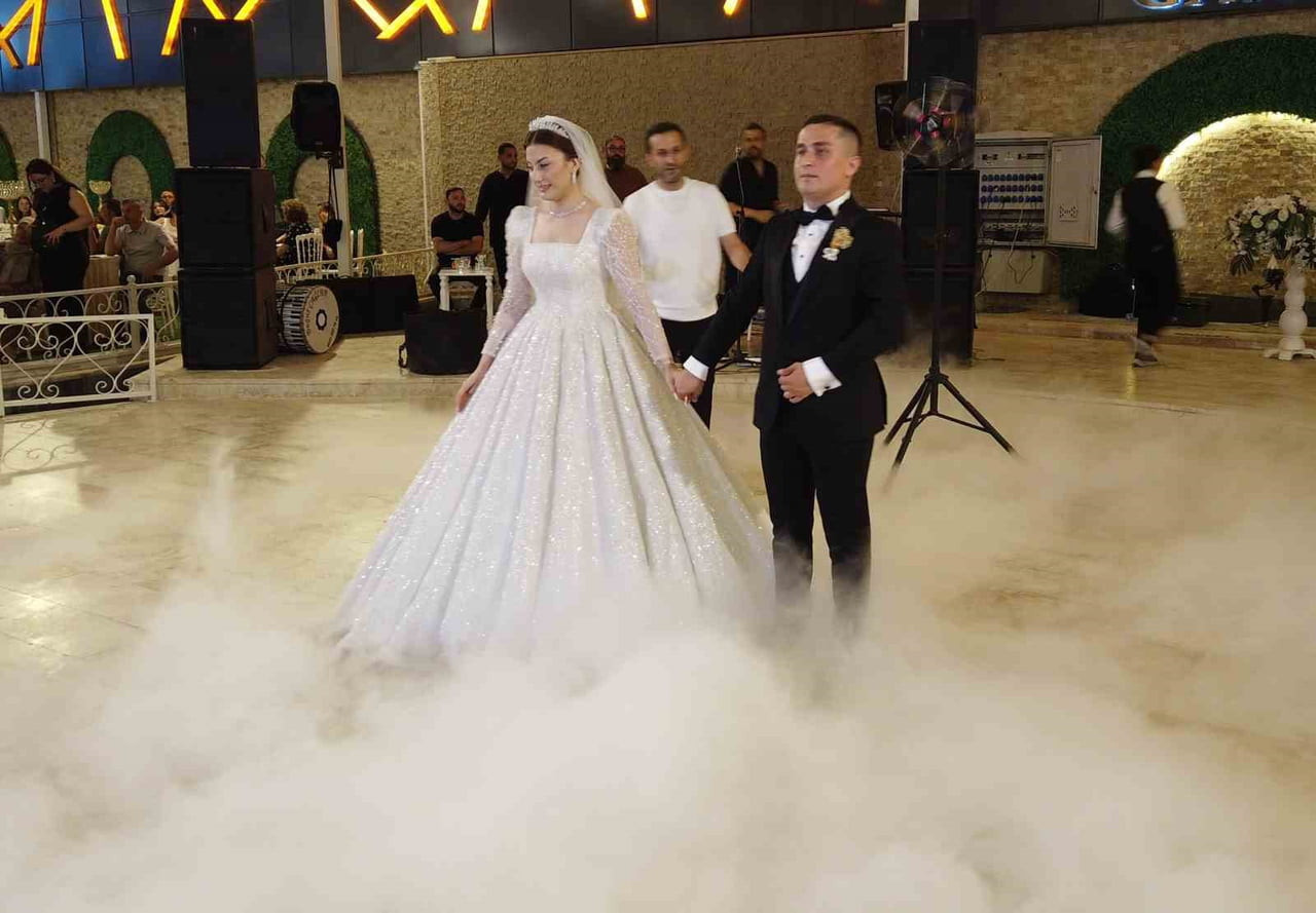 DENİZLİ BAROSUNA BAĞLI BAŞARILI AVUKATLARDAN BATUHAN BESALET KARAN İLE BETÜL DEMİRÖZ, GÖRKEMLİ BİR...
