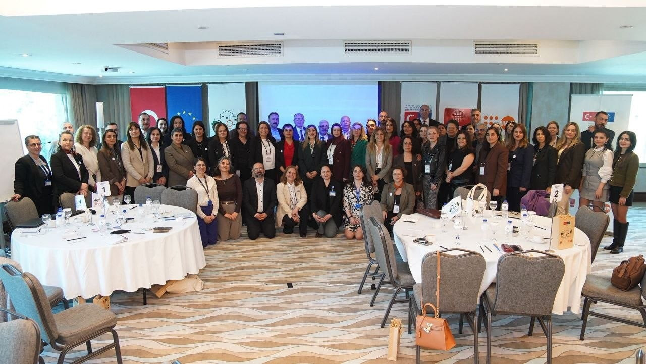 DENİZLİ BÜYÜKŞEHİR BELEDİYESİ, TÜRKİYE’NİN DÖRT BİR YANINDAN BELEDİYELERİN KATILIMIYLA DÜZENLENEN...