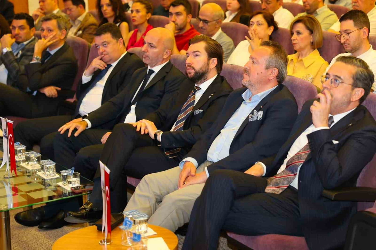 DENİZLİ İHRACATÇILAR BİRLİĞİ (DENİB) EV SAHİPLİĞİNDE DÜZENLENEN "DENİB YATIRIM BULUŞMASI:...