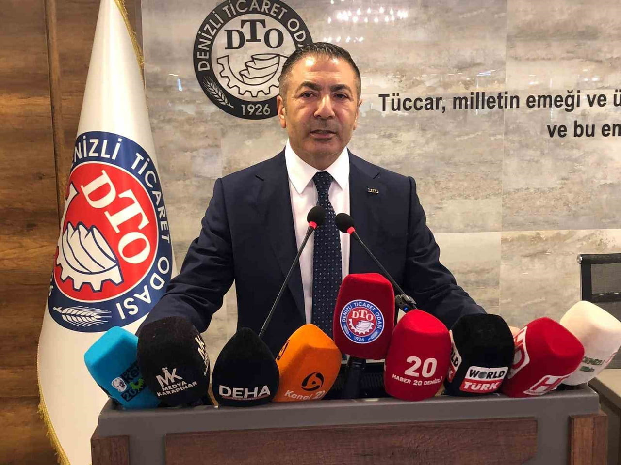 DENİZLİ TİCARET ODASI TARAFINDAN DÜZENLENEN SEMİNERDE EMLAK PİYASASINDAKİ GÜNCEL YASAL...