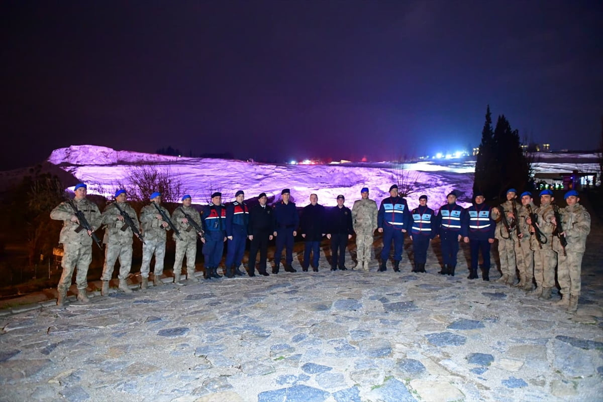 Denizli Valisi Ömer Faruk Coşkun (sol 9), Pamukkale travertenleri bölgesindeki uygulama...