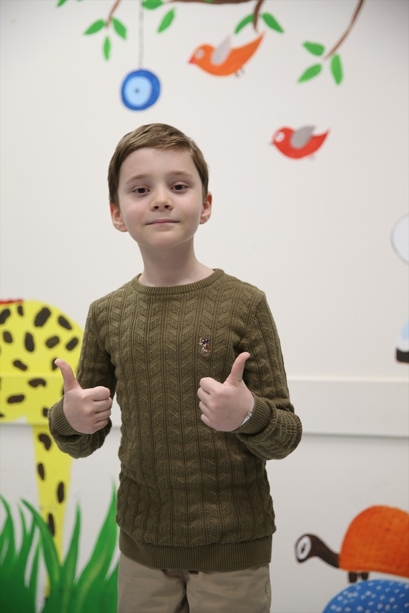 Denizli'de geçen yıl yakalandığı lösemi hastalığının ardından gördüğü tedaviyle sağlığına kavuşan...