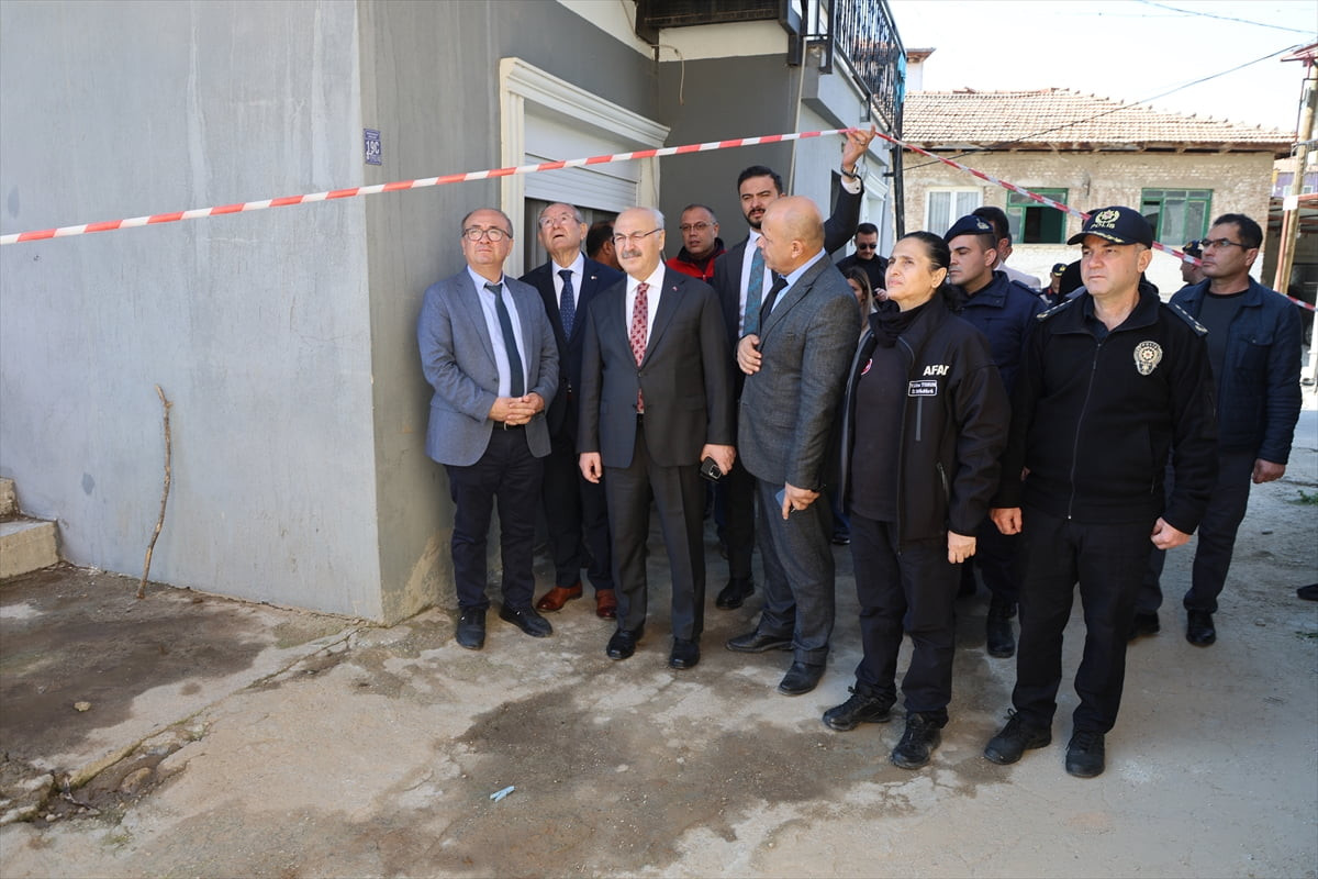 Denizli'nin Buldan ilçesinde, saat 09.21'de, 5,1 büyüklüğünde deprem meydana geldi. Denizli Valisi...