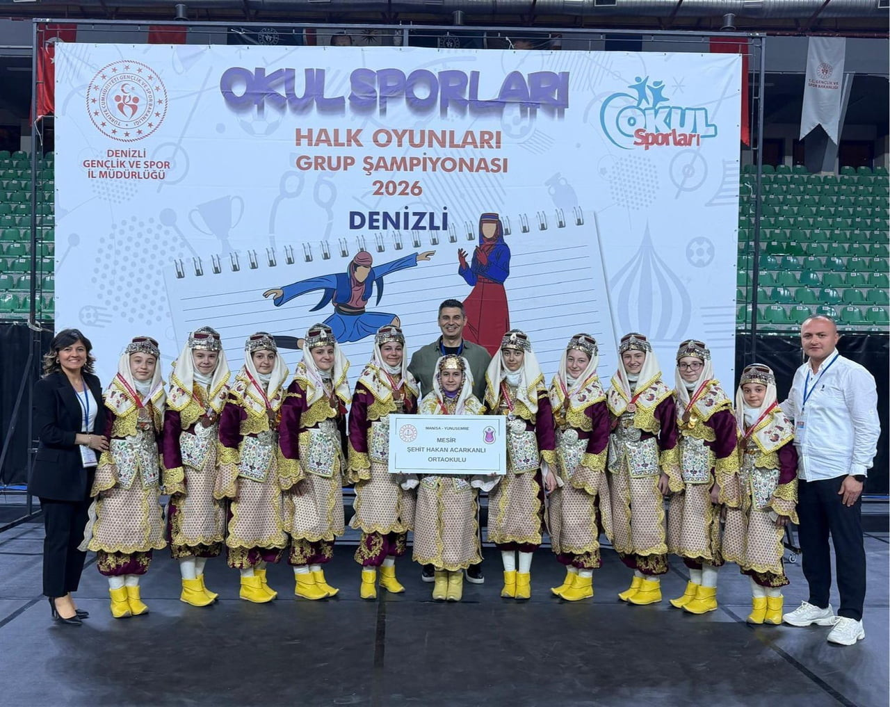 DENİZLİ’DE DÜZENLENEN OKUL SPORLARI HALK OYUNLARI GRUP ŞAMPİYONASI’NDA BÜYÜK BİR BAŞARIYA İMZA...