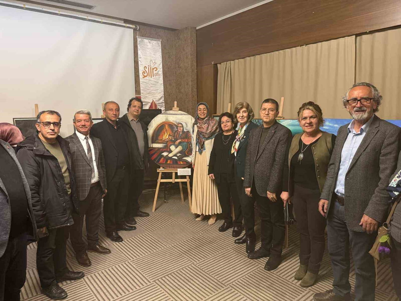 DENİZLİ’DE KURSİYERLER TARAFINDAN HAZIRLANAN "İZ BIRAKANLAR" TEMALI RESİM SERGİSİ, GENİŞ KATILIMLA...