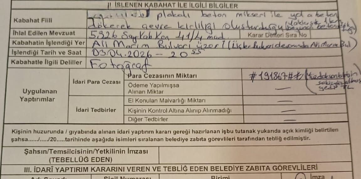 DENİZLİ’DE SEYİR HALİNDEYKEN YAKLAŞIK 1 KİLOMETRELİK GÜZERGÂH BOYUNCA YOLA BETON DÖKEREK KİRLİLİĞE...