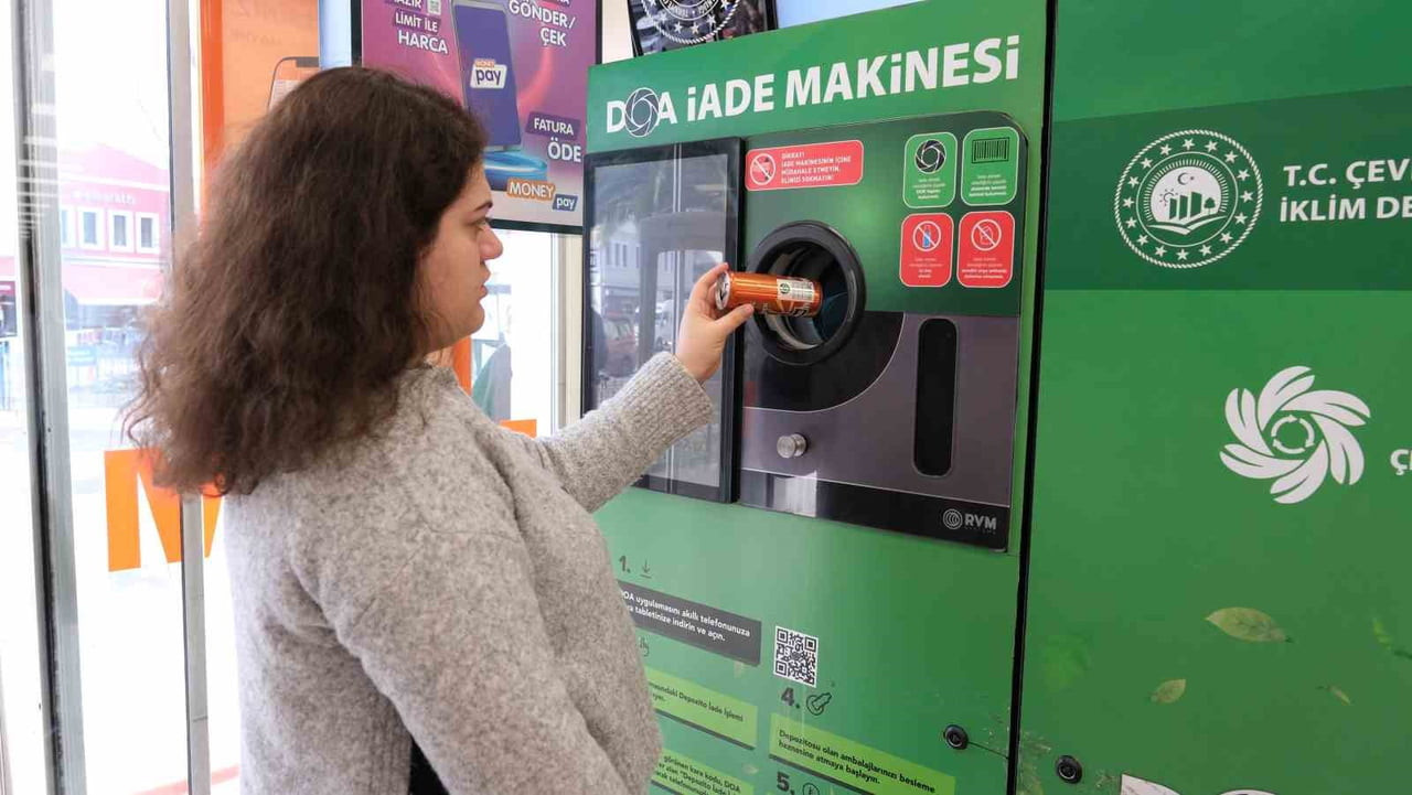 DEPOZİTOSU OLAN AMBALAJLAR SİSTEMİ, TÜRKİYE'DE SIFIR ATIK HAREKETİ KAPSAMINDA HAYATA...