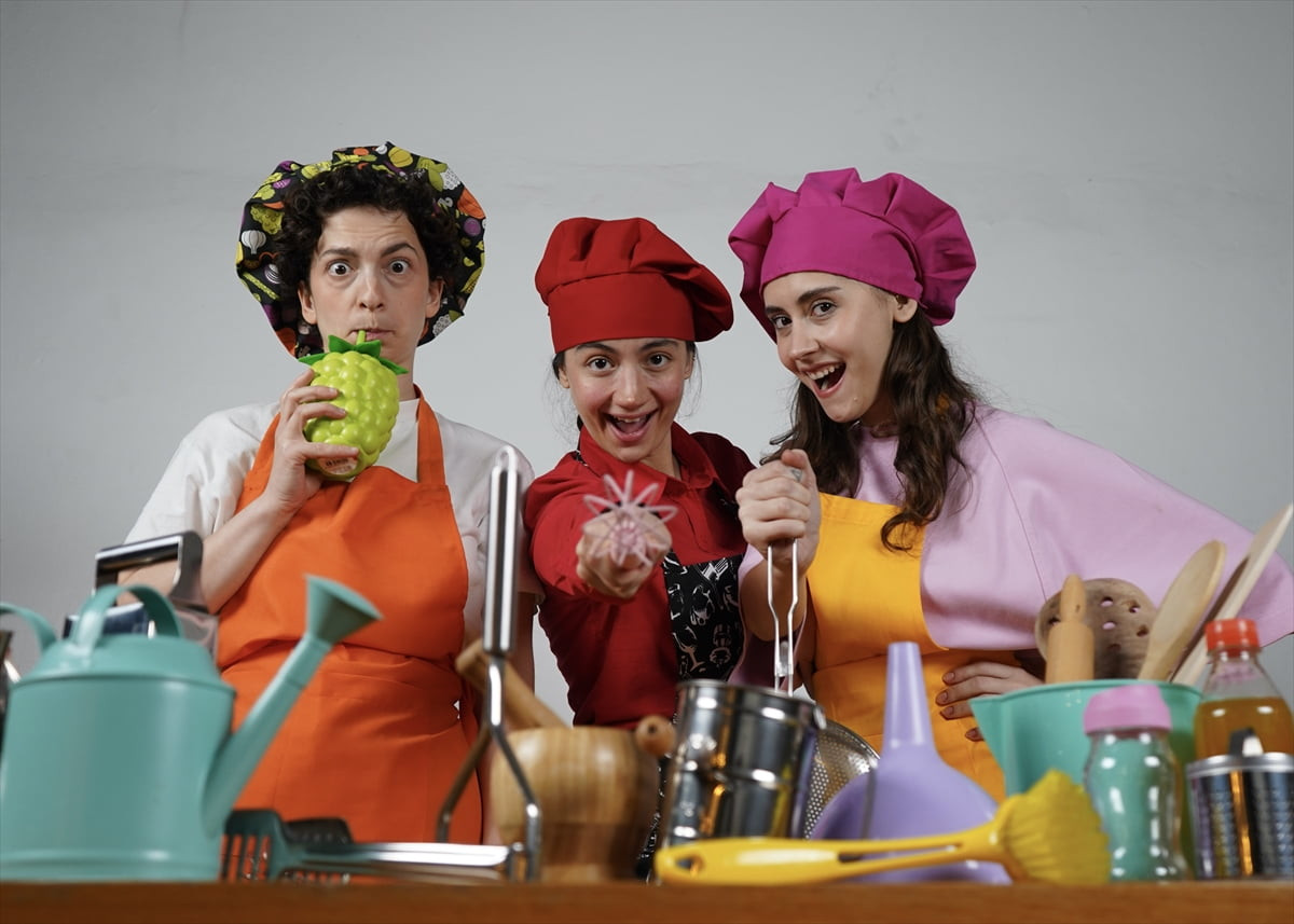 Devlet Tiyatroları (DT) Genel Müdürlüğünün hazırladığı, bu yıl dördüncüsü düzenlenen "İstanbul...