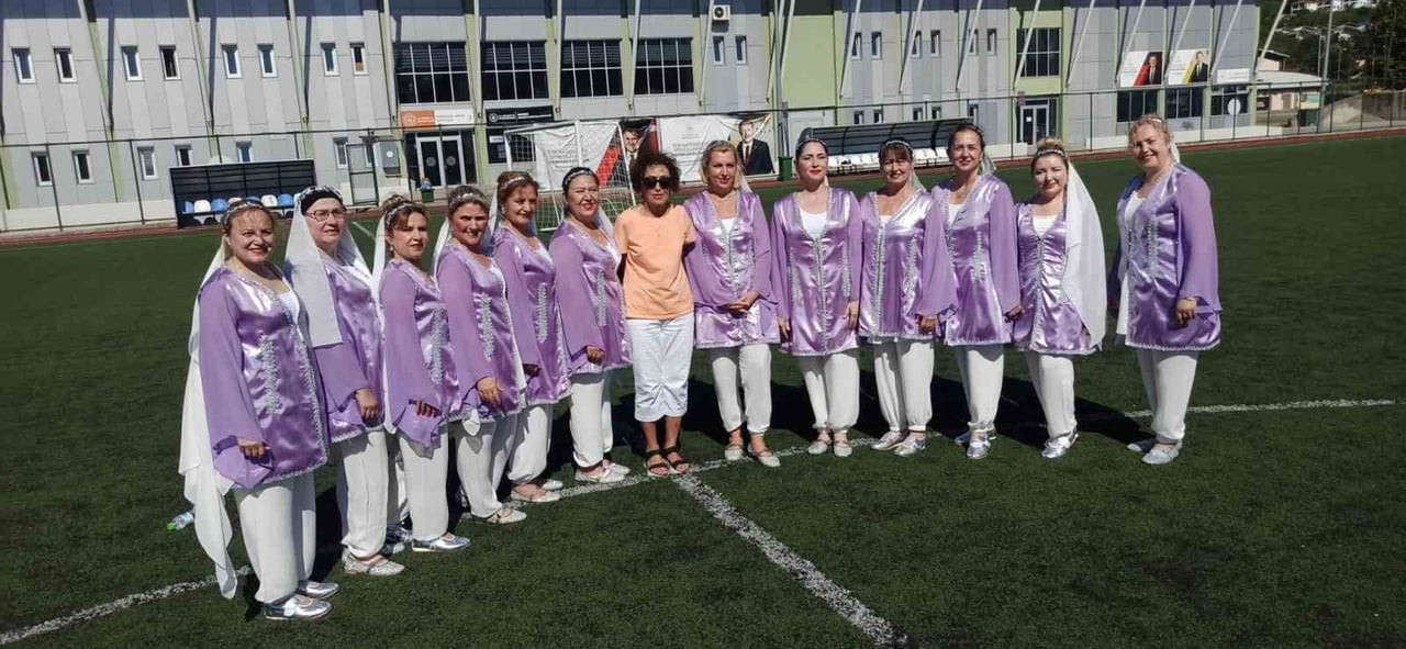 DEVREK HALK OYUNLARI EKİBİ MAKEDONYA YOLCUSU