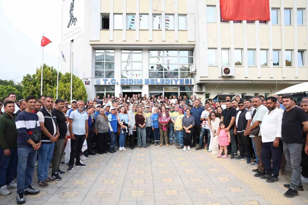 DİDİM BELEDİYESİ’NDE KURBAN BAYRAMI DOLAYISIYLA BAYRAMLAŞMA PROGRAMI GERÇEKLEŞTİRİLDİ.