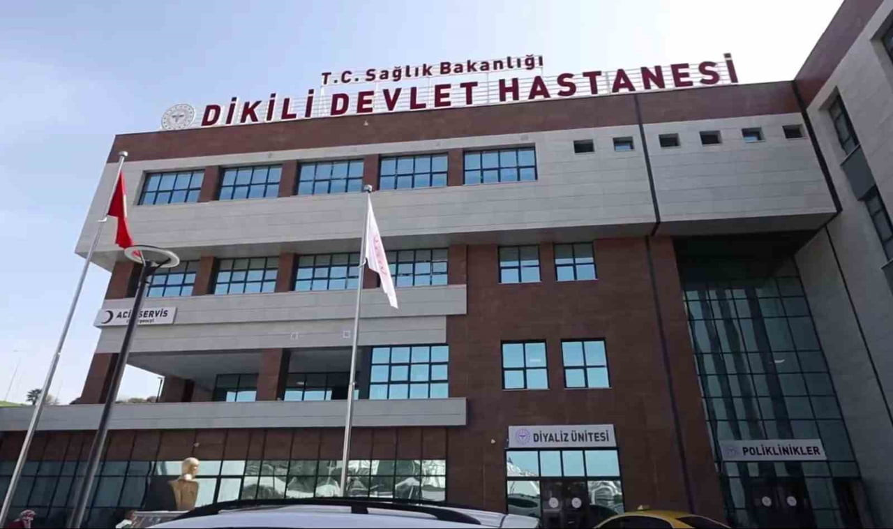 DİKİLİ DEVLET HASTANESİ'NİN HİZMETE AÇILDIĞINI DUYURAN AK PARTİ İZMİR İL BAŞKANI BİLAL SAYGILI...