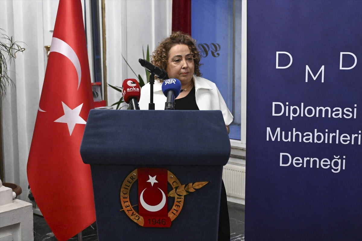 Diplomasi Muhabirleri Derneği (DMD), 8 Mart Dünya Kadınlar Günü vesilesiyle Ankara'da görev yapan...