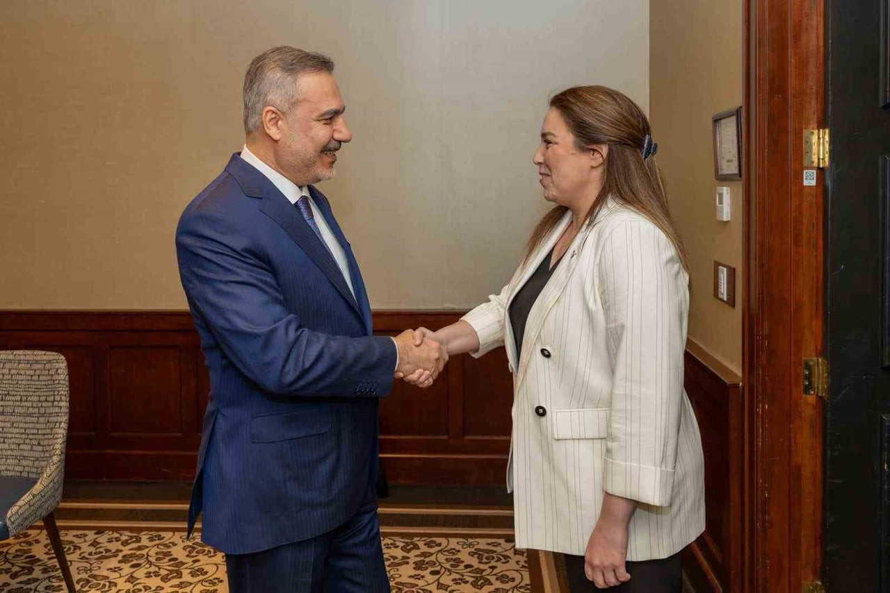 DIŞİŞLERİ BAKANI HAKAN FİDAN, KANADA’DAKİ TEMASLARI KAPSAMINDA TÜRK KÖKENLİ KANADA PARLAMENTOSU...