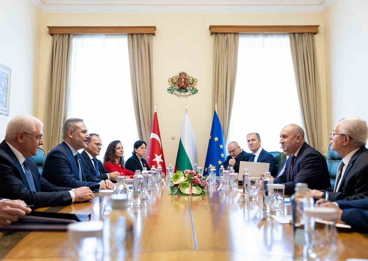 DIŞİŞLERİ BAKANI HAKAN FİDAN, SOFYA ZİYARETİ KAPSAMINDA BULGARİSTAN BAŞBAKANI RUMEN RADEV...