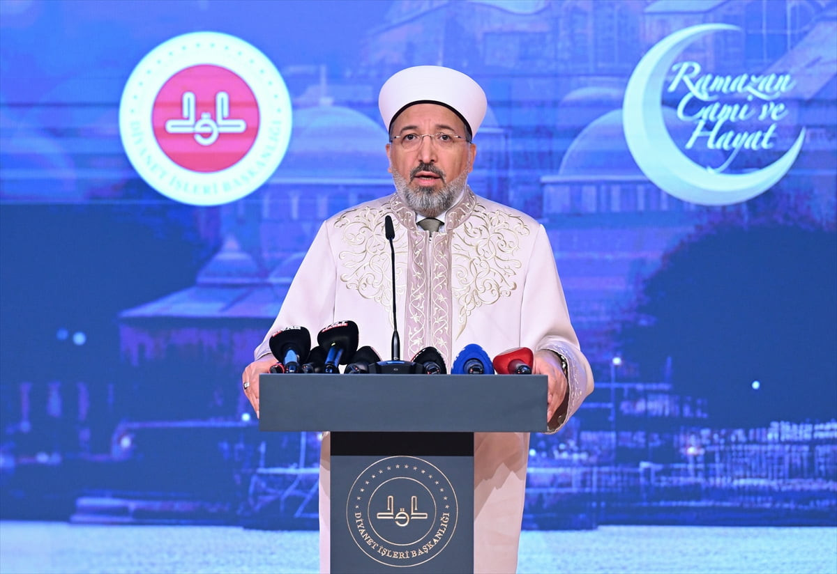 Diyanet İşleri Başkanı Safi Arpaguş, Diyanet İşleri Başkanlığı'nda düzenlenen "2026 Ramazan Ayı...