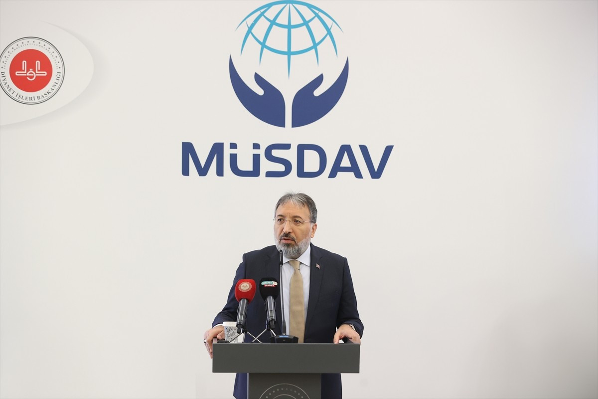 Diyanet İşleri Başkanı Safi Arpaguş, Uluslararası Müslüman Topluluklarla Dayanışma Vakfı (MÜSDAV)...