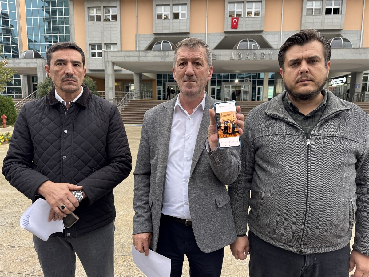 Diyanet-Sen Edirne Şubesince, kostüm etkinliğine imam cübbesiyle katılan kişinin de aralarında...