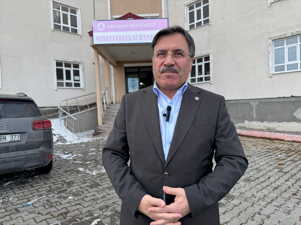 Diyanet-Sen Genel Başkanı Ali Yıldız, Ardahan'da çeşitli ziyaretlerde bulundu. Valilik ve müftülük...