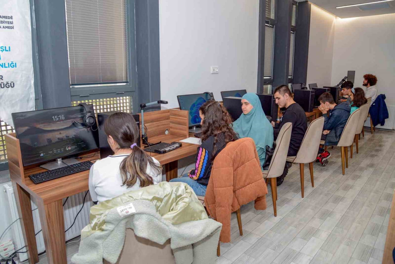 DİYARBAKIR BÜYÜKŞEHİR BELEDİYESİ, GÖRME ENGELLİLERİN YAZILI MATERYALLERE ERİŞİMİNİ SAĞLAMAK VE...