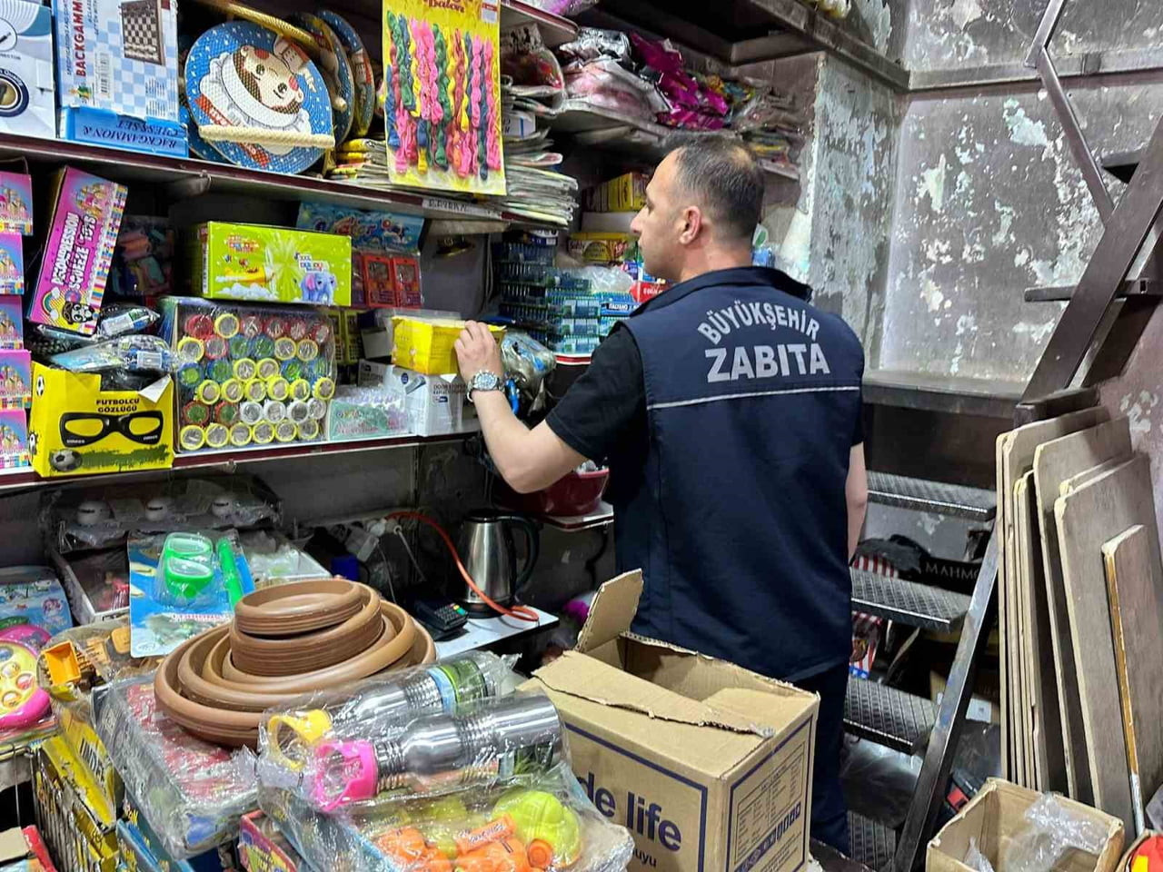 DİYARBAKIR BÜYÜKŞEHİR BELEDİYESİ, KURBAN BAYRAMI ÖNCESİ ARTAN GIDA ALIŞVERİŞİ NEDENİYLE MARKET...