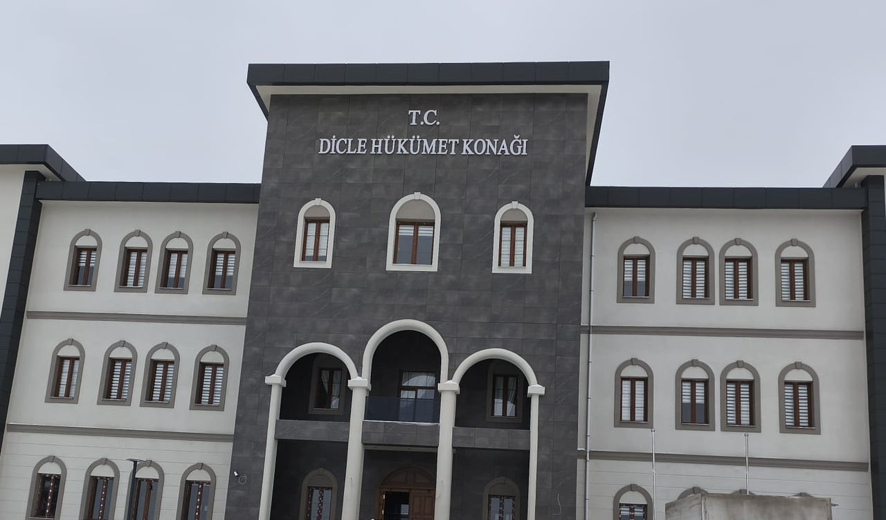 DİYARBAKIR DİCLE HÜKÜMET KONAĞI.