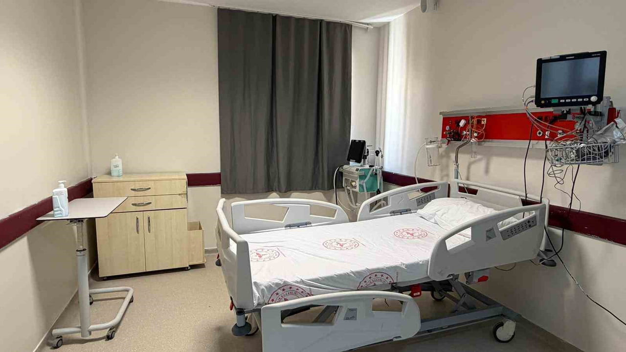 DİYARBAKIR GAZİ YAŞARGİL EĞİTİM VE ARAŞTIRMA HASTANESİ BÜNYESİNDE HİZMET VEREN YANIK MERKEZİNDE...